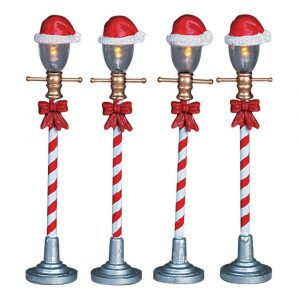 Lampioni Santa Hat Street Lamp H 10 cm, set di 4 pezzi Accessorio Illuminato Lemax - 64472