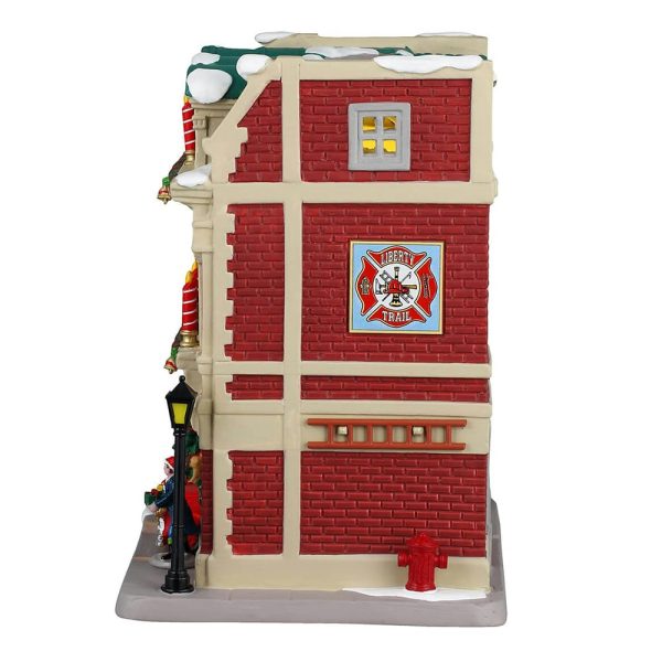 Caserma dei Pompieri Liberty Trail Fire House H 20 cm Edificio Illuminato Lemax - 45273 - immagine 3