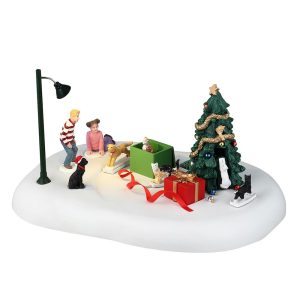 Giochi Natalizi tra Gattini Christmas Cats H 12 cm Scena in Movimento Lemax - 44322