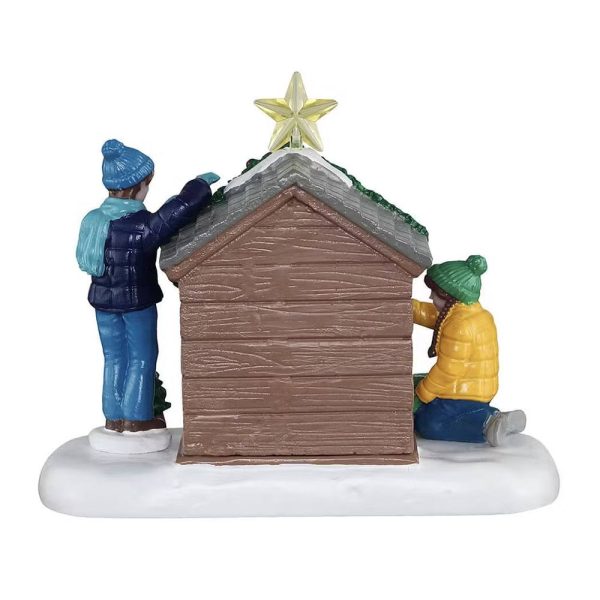 Decorando la cuccia di Jake Doghouse Christmas H 8 cm Personaggio Lemax - 53741 - immagine 4
