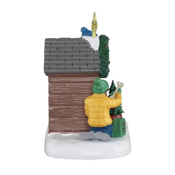 Decorando la cuccia di Jake Doghouse Christmas H 8 cm Personaggio Lemax - 53741 - immagine 2